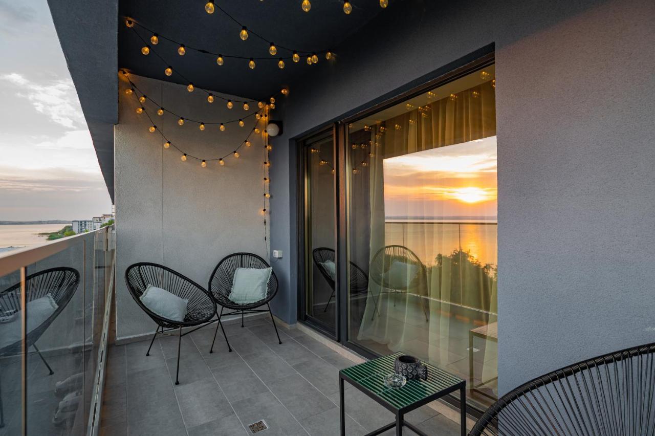 Golden Mirage Sunset Apartment Mamaia Luaran gambar